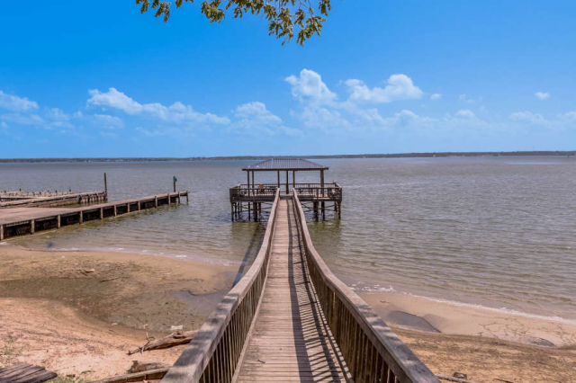 jetty on the lake